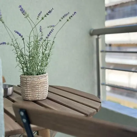 Apartment 2 Doors- Luxury By The Sea, Easy Parking Kavala