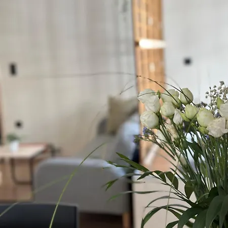 2 Doors- Luxury By The Sea, Easy Parking Apartamento *