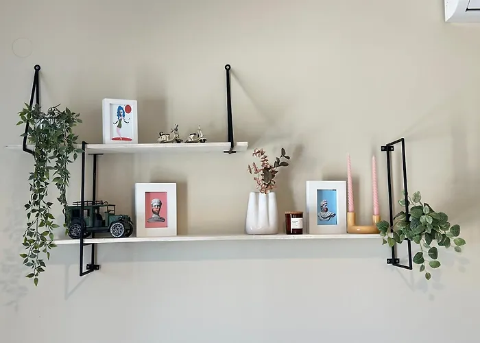 2 Doors- Luxury By The Sea, Easy Parking