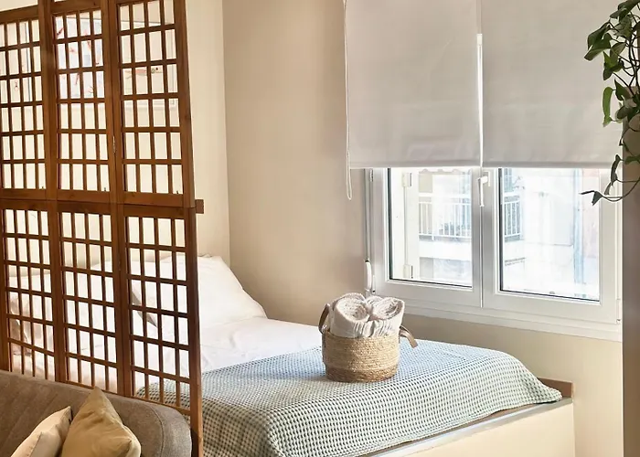 2 Doors- Luxury By The Sea, Easy Parking Kavala